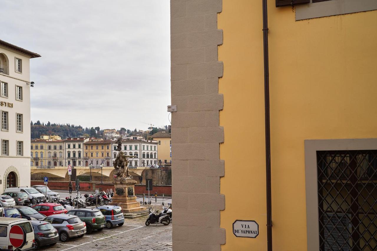 3 Master Bedrooms With Balcony On The River With Views Apartamento *
