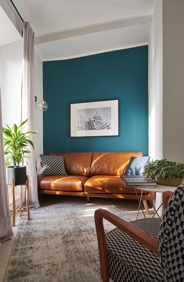 3 Master Bedrooms With Balcony On The River With Views Florencia