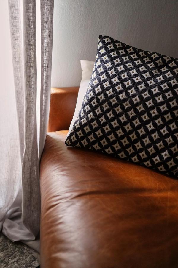 3 Master Bedrooms With Balcony On The River With Views Apartamento Florencia